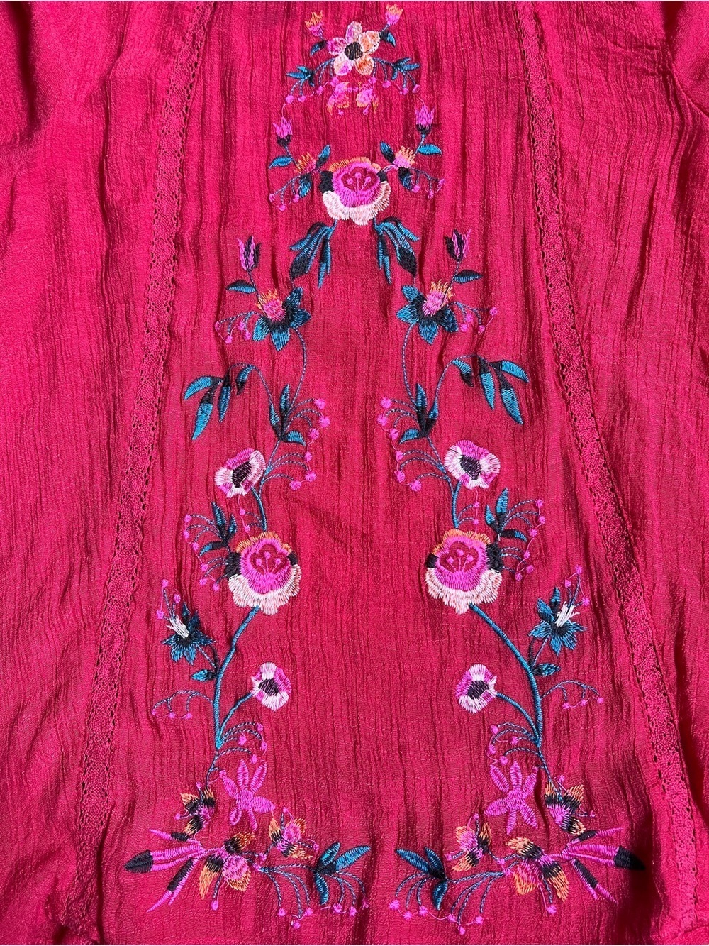Umgee Red Floral Gauzy Embroidered Short-Sleeve Top sz M